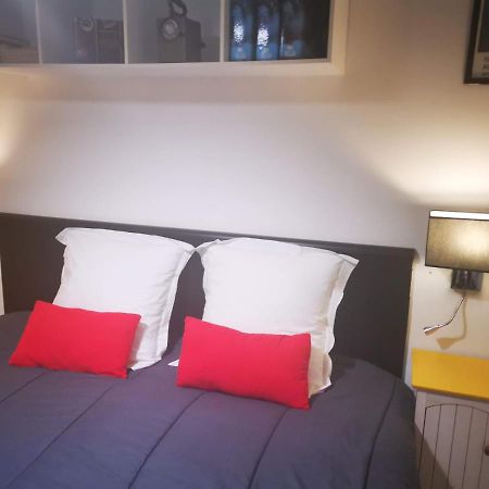 Appartements De L'Auberge Du Chemin De Fer Lanester Esterno foto