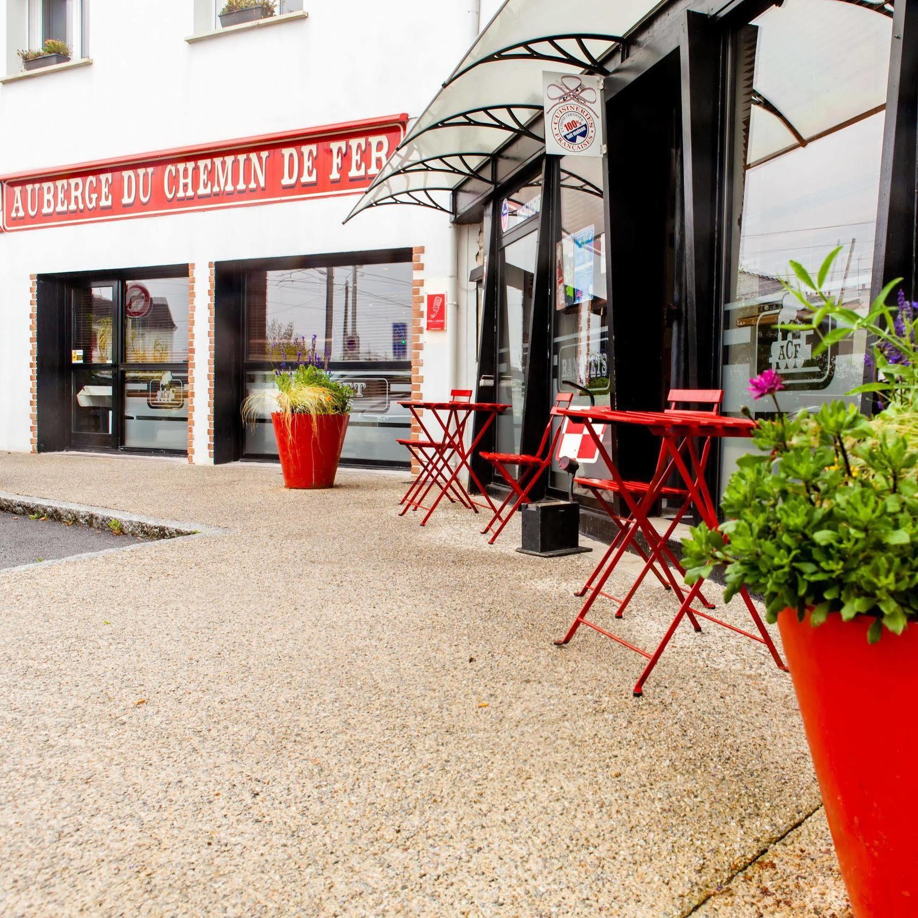 Appartements De L'Auberge Du Chemin De Fer Lanester Esterno foto