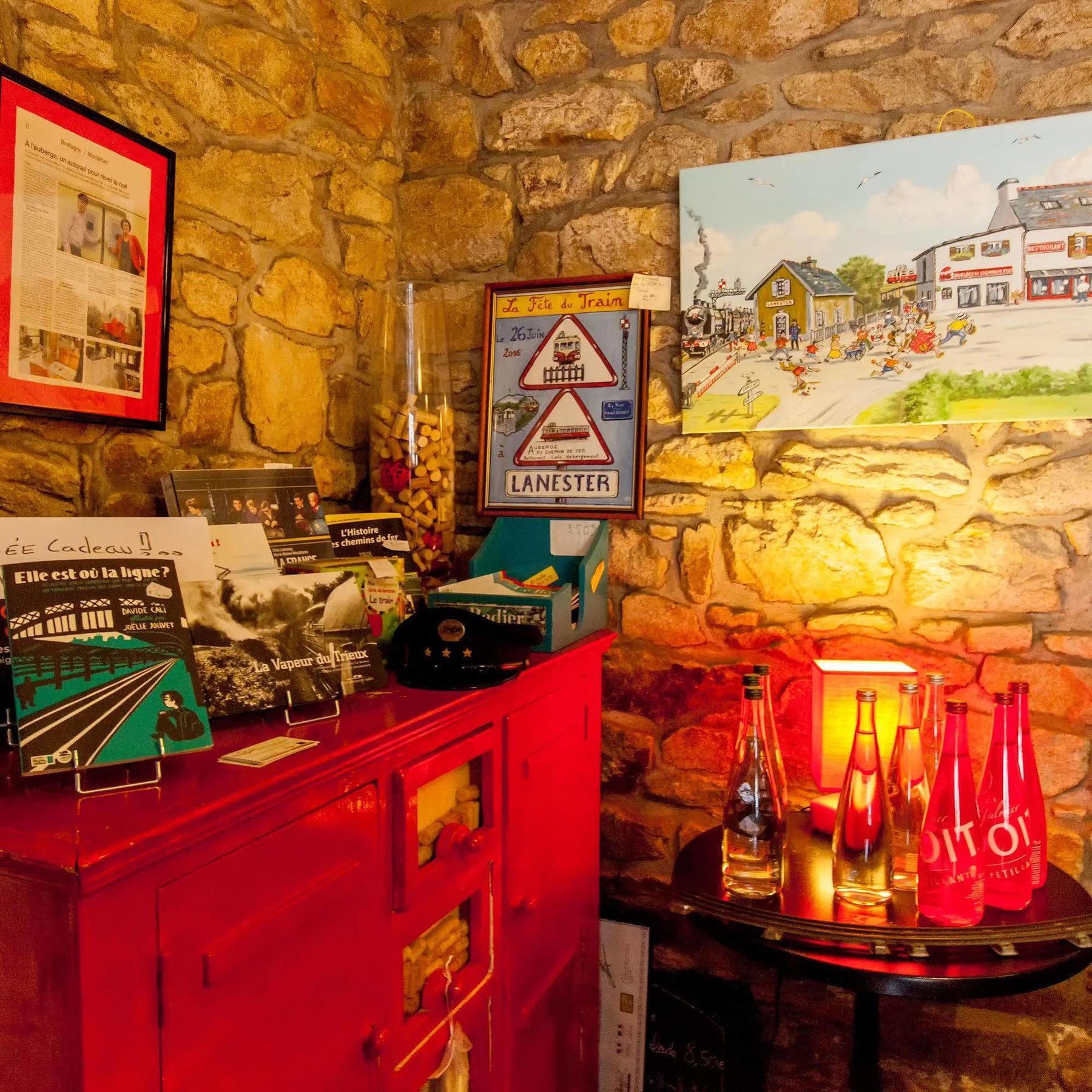 Appartements De L'Auberge Du Chemin De Fer Lanester Esterno foto